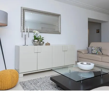Laura Appartement Majici